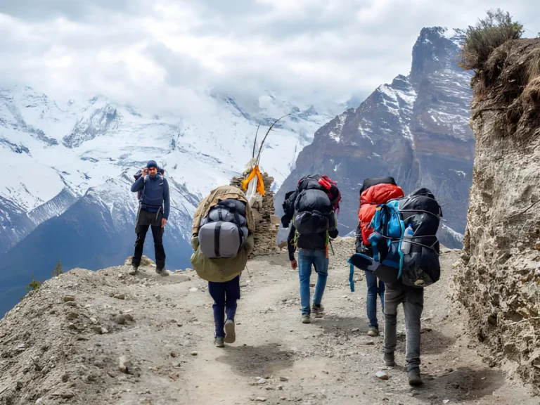 How to Find a Certified Guide for Annapurna Circuit Trekking